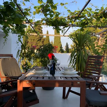 Daire Palace Apartments