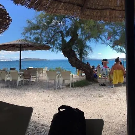 Daire Palace Apartments Kastela